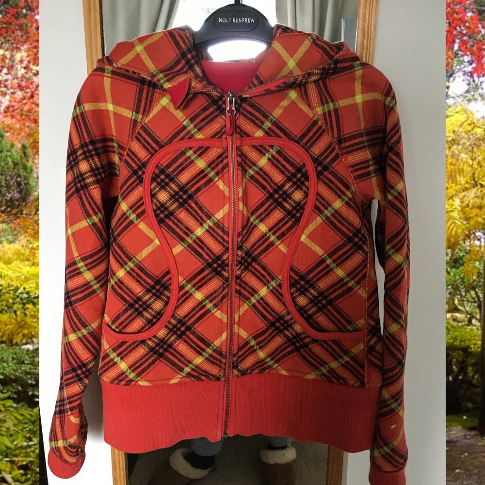Lululemon hoody size 6